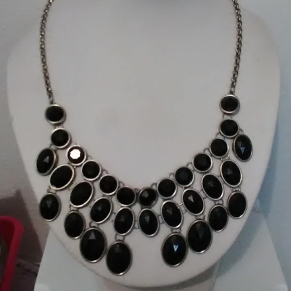 Lot of 3 Black Mix Necklaces Layered, Faceted Beads, Silver Chain Bib Long Discs - Picture 2 of 10